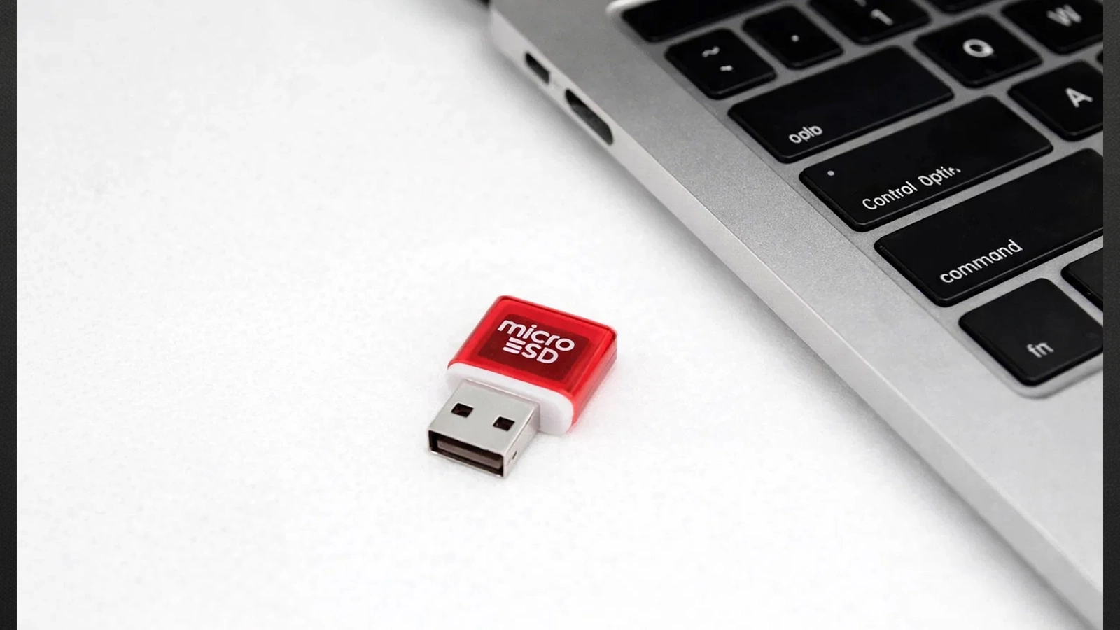 CZYTNIK KART MICRO SD SDHC - czerwony