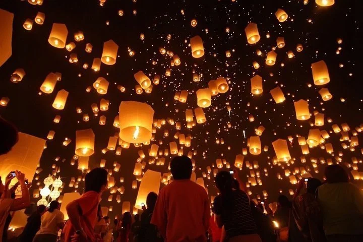 LAMPION SZCZĘŚCIA LATAJĄCY - czerwony