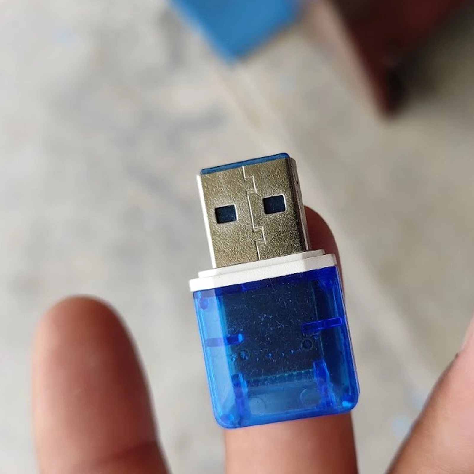 CZYTNIK KART MICRO SD SDHC - niebieski