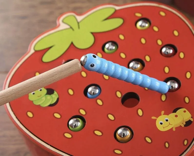 DREWNIANA GRA ZABAWKA ZŁAP ROBACZKA TRUSKAWKA WĘDKA ŁOWIENIE MONTESSORI