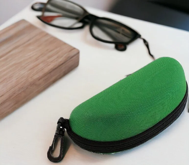 ETUI NA OKULARY TWARDE 17x8,5cm - zielony