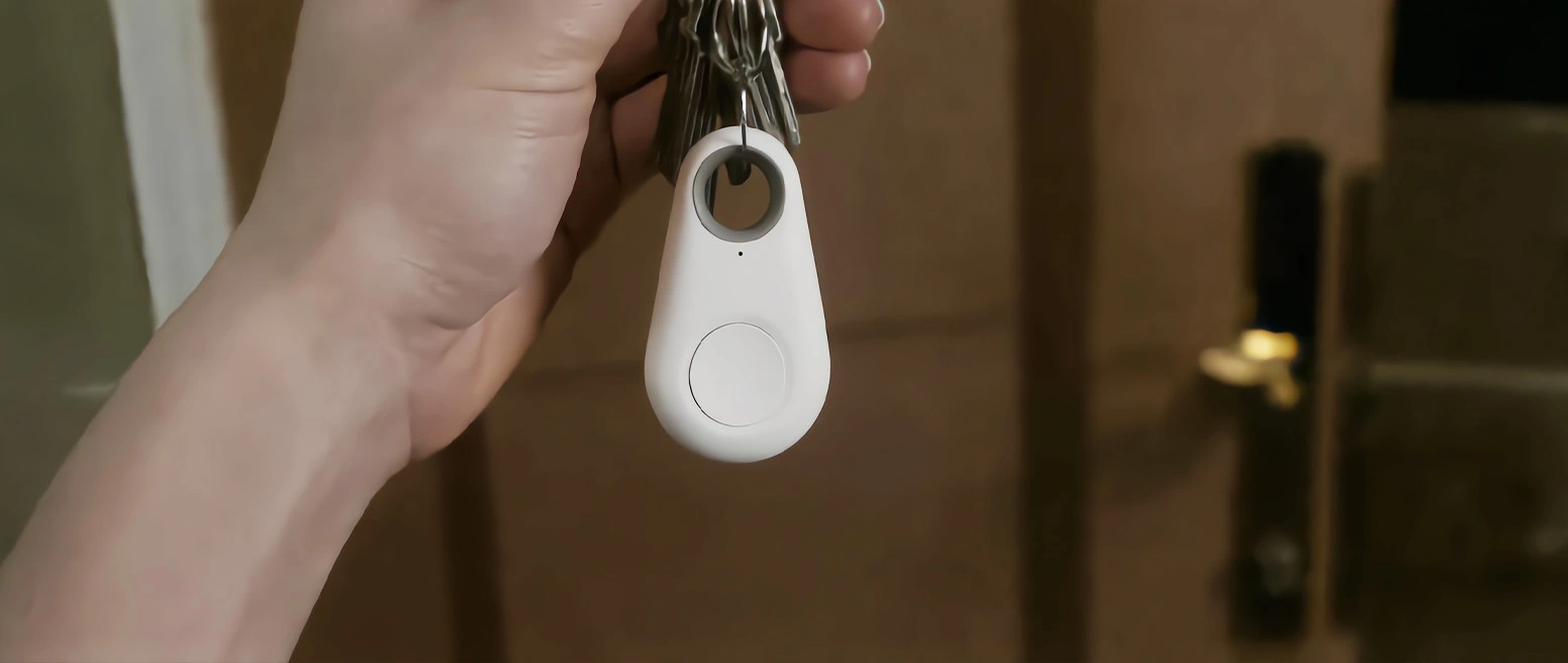 LOKALIZATOR KLUCZY BRELOK KEY FINDER APLIKACJA LOKALIZACJA BLUETOOTH NFC