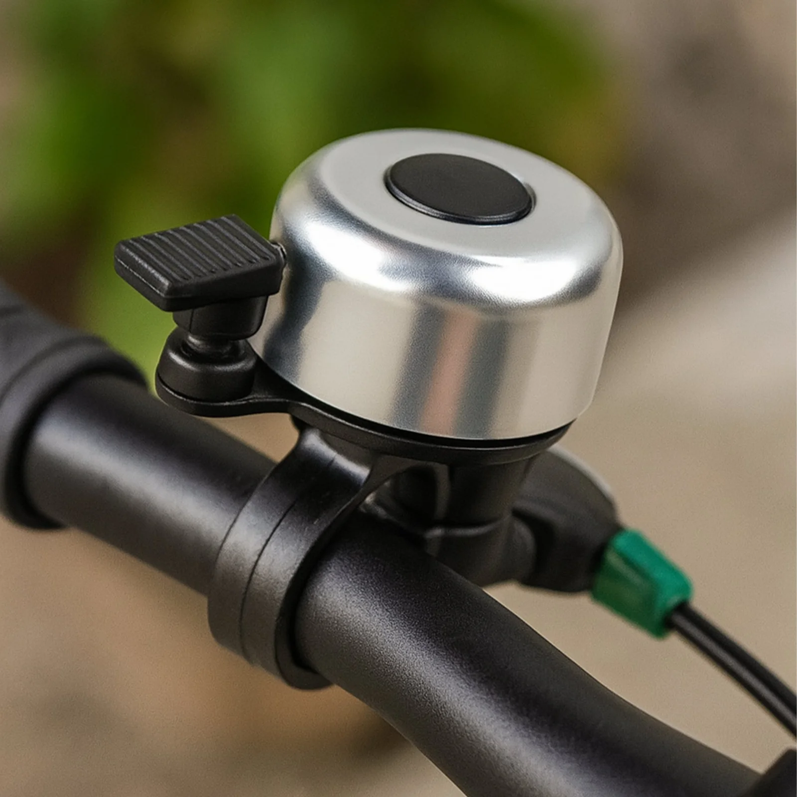 DZWONEK ROWEROWY METALOWY NA ROWER HULAJNOGĘ GŁOŚNY MANUALNY BRZĘCZYK