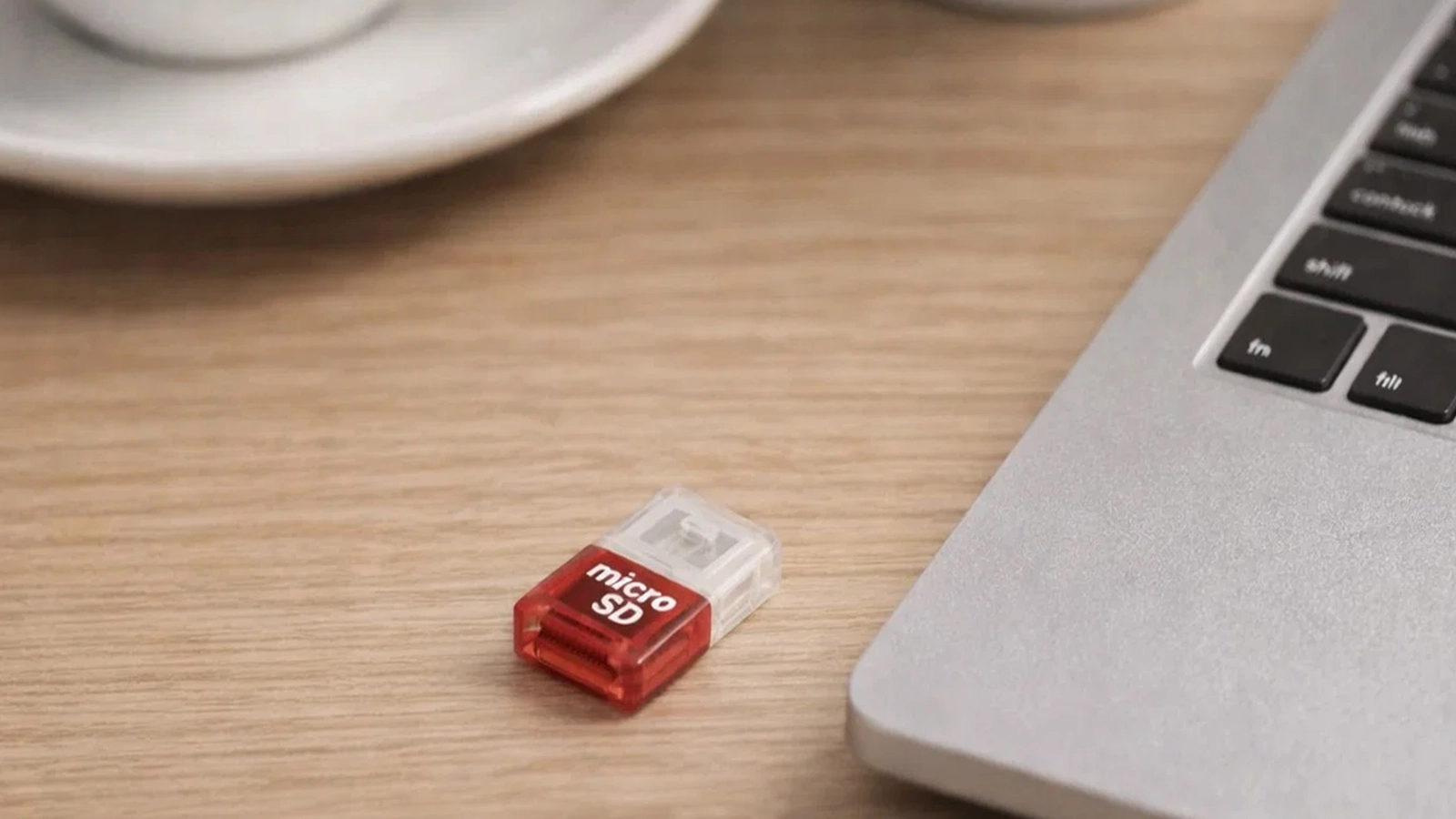 CZYTNIK KART MICRO SD SDHC - czerwony