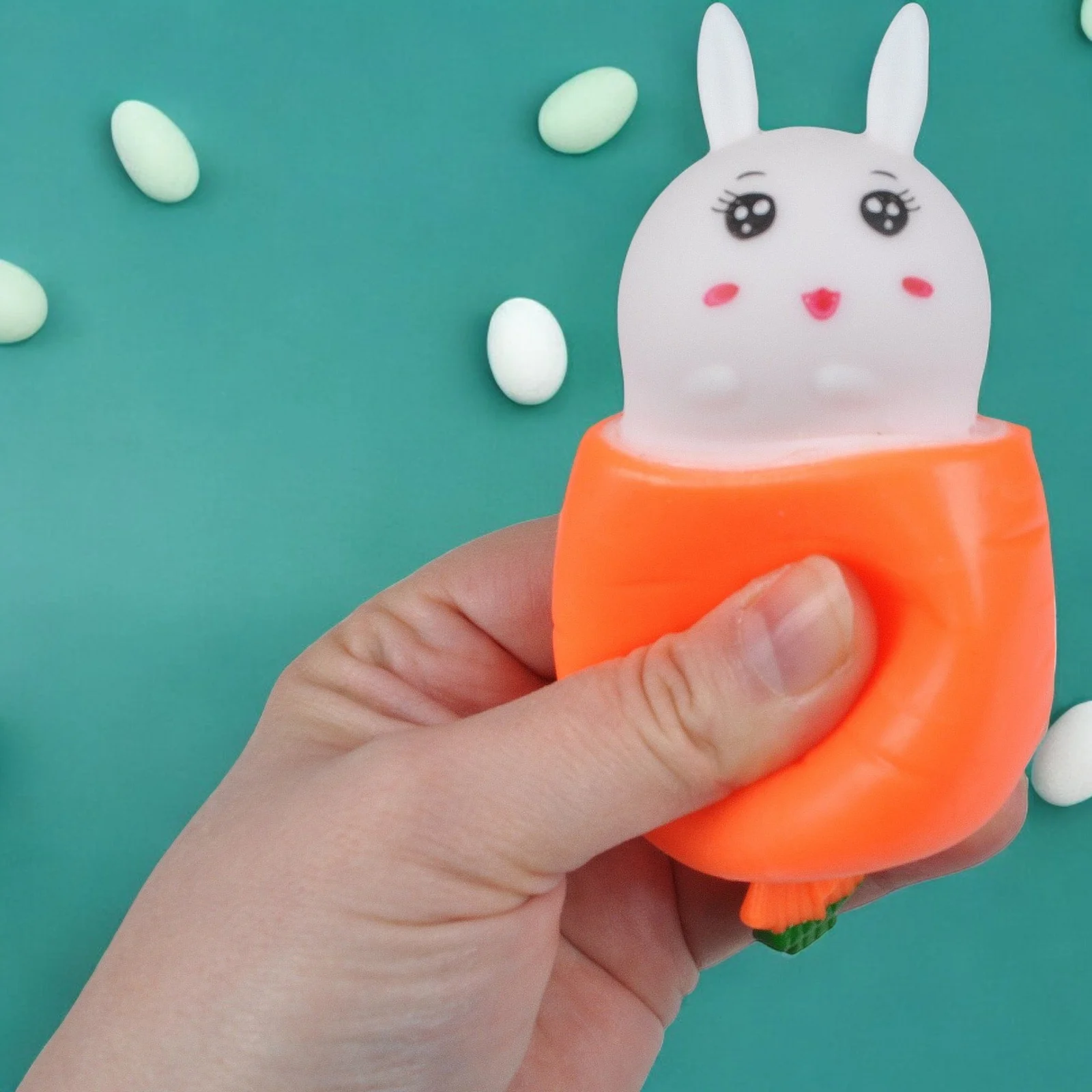 GNIOTEK ANTYSTRESOWY SQUISHY KRÓLIK ZAJĄC W MARCHEWCE ŚMIESZNY WIELKANOC