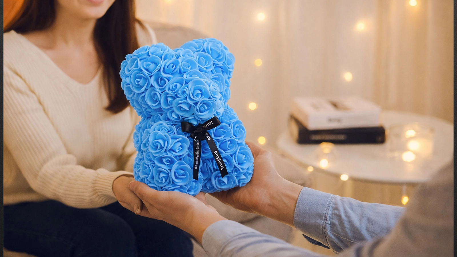 MIŚ Z RÓŻ 25cm + BOX - niebieski